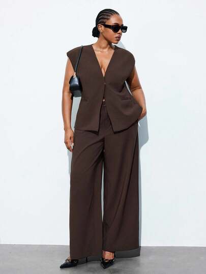 Maija 大码女装 2025 新款棕色商务经典情人节西装背心和裤子套装，休闲装浪漫、时尚、百搭；舒适、时尚、优雅、休闲、简约日常穿着、必备、纯色、假日休闲、得体、单身女士、优雅时尚商务休闲女装外出上衣毕业装教师装女士棕色棕色两件套女装女士棕色背心西装裤套装女士棕色裤套装女士秋季服装秋季服装大码商务休闲女装曲线商务休闲装女士