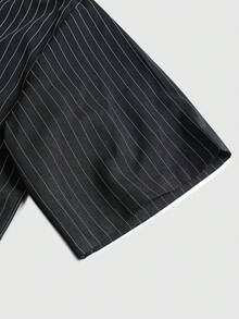 ROMWE MEN Men's Casual Street American Striped English Print Short Sleeve Shirt - Black - View 6