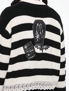ROMWE Women's Y2K Dark Gothic Striped Patchwork Sewing Line Weapon Skull Bat Crow Saw Pattern Lace Trim Loose Cardigan, Autumn/Winter - Multicolor - View 3