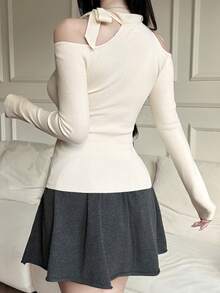 DAZY Áo len cổ cao ôm sát dành cho nữ, có nơ thắt ở vai và chi tiết khoét. - trắng - Xem 3