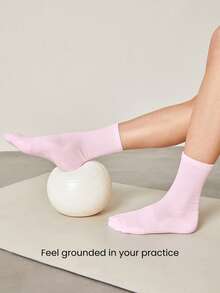 GLOWMODE Make A Move Grip Scrunch Crew Socks - Pink - View 2