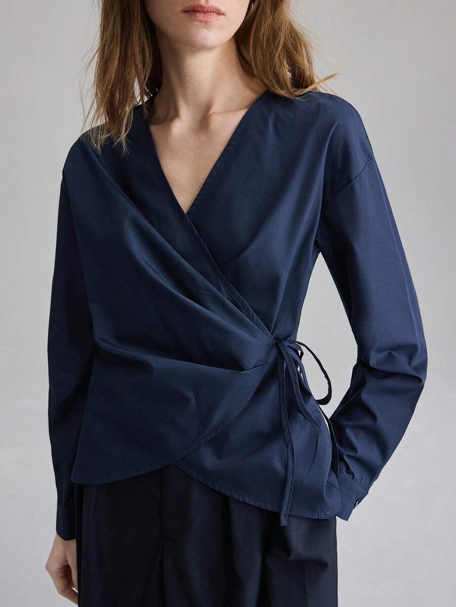 Ontre 2026新款女士衬衫，情人节，V领，纯色，藏蓝色，褶皱设计，简约优雅，适合秋冬季节、度假派对、节日、办公室着装、职业装、休闲女装、百搭都市风、宾客着装、返校季、舒适休闲、通勤友好、女士百搭服饰、时尚女式上衣、教师、女士衬衫、长袖