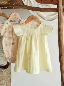 SHEIN Vintaside Kids 女嬰幼兒/新生兒 0-3 歲休閒可愛甜美荷葉袖洋裝，適合春夏季日常穿著 - 粉色 - 查看 3