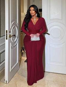 NU&NOW 大码女士复古优雅深V领长袖修身连衣裙 - 紅色 - 查看 5