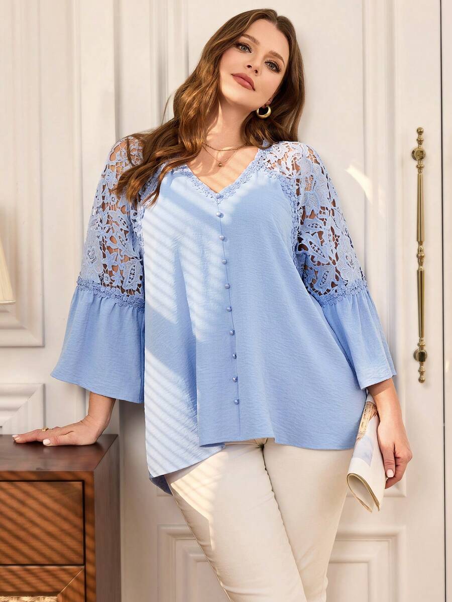 EMERY ROSE Blouse élégante à manches évasées et col en V avec patchwork en dentelle pour femmes grandes tailles