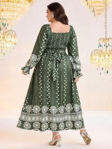 Al Najma Damen Große Größen Blumen Muster Quadratischer Ausschnitt Langarm Wickelkleid, eleganter arabischer Stil - Verschiedenfarbig - Übersicht 2