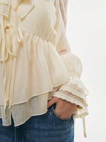 Poéselle 奶油色荷叶边束腰上衣 - 长袖层叠系带前襟上衣，适合田园风和浪漫风，女士优雅通勤纯色荷叶边下摆上衣，法式风格上衣，荷叶边雪纺长袖上衣，田园风和度假风 - 杏色 - 查看 4
