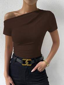 Elenzga Áo thun nữ tay ngắn dáng ôm, màu trơn, xếp ly, vai lệch, tay ngắn - màu nâu - Xem 6