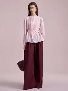 Ontre Áo kiểu nữ màu hồng nhạt, chất liệu crepe sợi acetate không co giãn, cổ tròn, vai rớt, tay dài, phối xếp ly phía trước, thắt eo, cổ tay áo cài cúc kim loại hình trái tim, thanh lịch, sang trọng, phù hợp cho công sở, đi sân bay, du lịch biển, dự tiệc cưới, đa năng và thoải mái. - Hồng - Xem 3