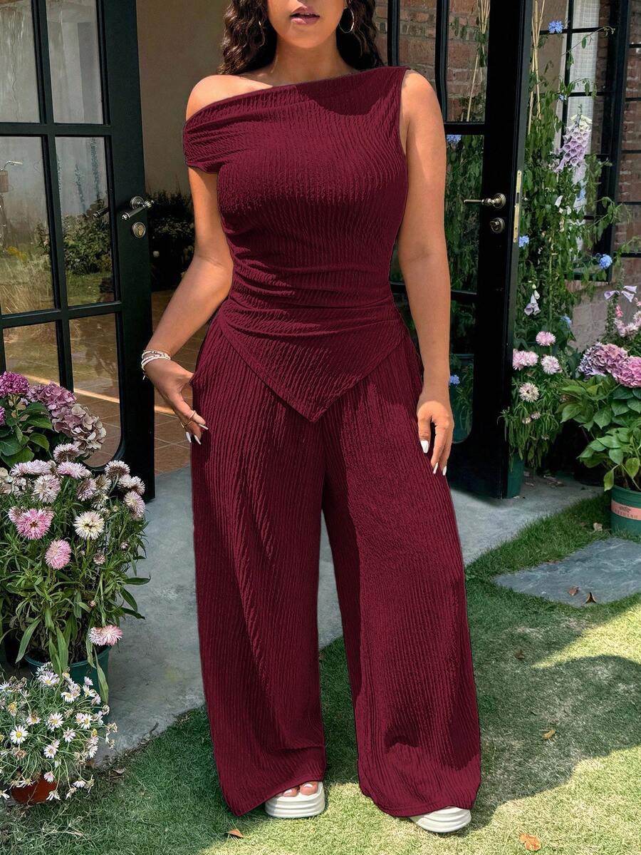 SHEIN EZwear 2pcs Plus Size Women Textured Jacquard Asymmetric Top And Pants Set, Burgundy, Spring/Summer - Burgundy - View 1