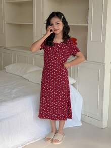 DAZY Tween Girls Ditsy Floral Round Neck Nightgown Loungewear Summer - Burgundy - View 1