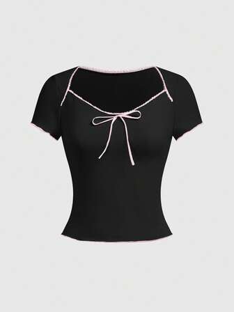 Kawaii Women's Bow Decor Short Sleeve Fitted Casual T-Shirt