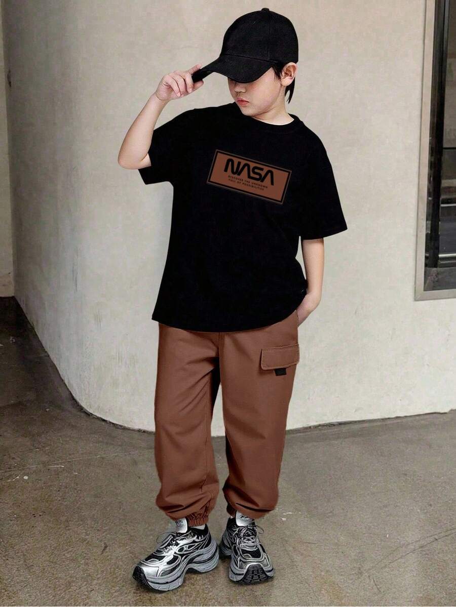 SHEIN Mirajuku 2pcs/Set Boys' Print Black Short Sleeve T-Shirt And Beige Cargo Pants Casual Outfit, Spring/Summer Big Boy Brown Trousers Brown Pants Baggy T Shirt