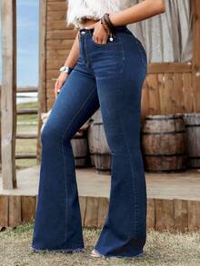 SHEIN Plus Size Women's Casual Stretch Pocket Flare Jeans - Dark Wash - View 3