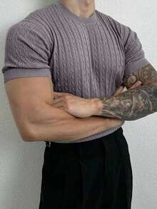 Manfinity Homme 男士纯色简约休闲圆领短袖针织上衣 - 淺灰紫 - 查看 2