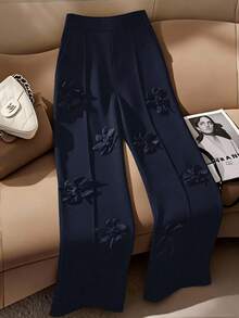 GlowEve CURVE 大码女式纯色优雅3D花卉装饰双口袋时尚百搭个性喇叭裤 - 藏蓝色 - 查看 8