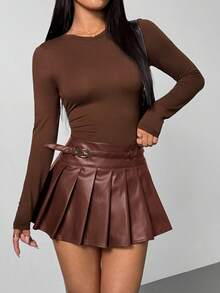 SHEIN PETITE Falda de cuero plisada con hebilla de diseño sólido en color marrón chocolate para mujer, para otoño e invierno, falda plisada de cuero, falda skater, atuendos de otoño para mujer, ropa de invierno para mujer, ropa de Halloween, estilo casual de negocios, estilo de mujer de dinero antiguo - Marrón Chocolate - Ver 7