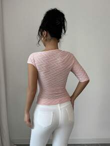 Elenzga 女士浪漫度假风不对称领露肩修身荷叶边短袖上衣，T恤，春夏款 - 粉色 - 查看 2