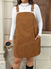 CurvyTilda 大码女式黑色灯芯绒连衣裙，带口袋和可调节肩带，女士连衣裙，Barnfit 感恩节服装，女士新年服装，冬季连衣裙，冬季服装，女士狂欢服装，毛衣裙