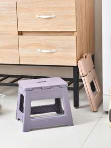 折叠凳，可折叠超轻坚固可调节塑料脚凳，防滑纹理，适用于家庭、厨房、浴室、卧室、便携式户外旅行钓鱼椅，防滑多功能小凳子，易于存放 - 多种颜色可选。适合女性收纳整理器旅行必需品，适合返校礼物