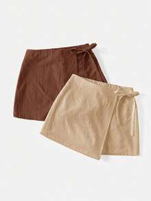 SHEIN Essnce Quần short nữ màu trơn, kiểu dáng bất đối xứng, thắt nút, thích hợp mặc mùa hè, gồm 2 chiếc váy và quần short, quần short nơ, quần short vải lanh cho nữ. - màu nâu - Xem 2