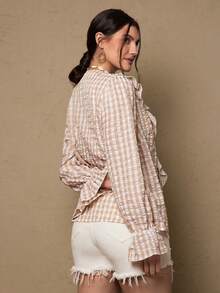 Freevana Blusa de manga larga con cuello de volantes, estampado de tartán y patchwork, estilo bohemio elegante y vintage, adecuada para festivales de música a principios de primavera, tallas grandes - Caqui - Ver 2