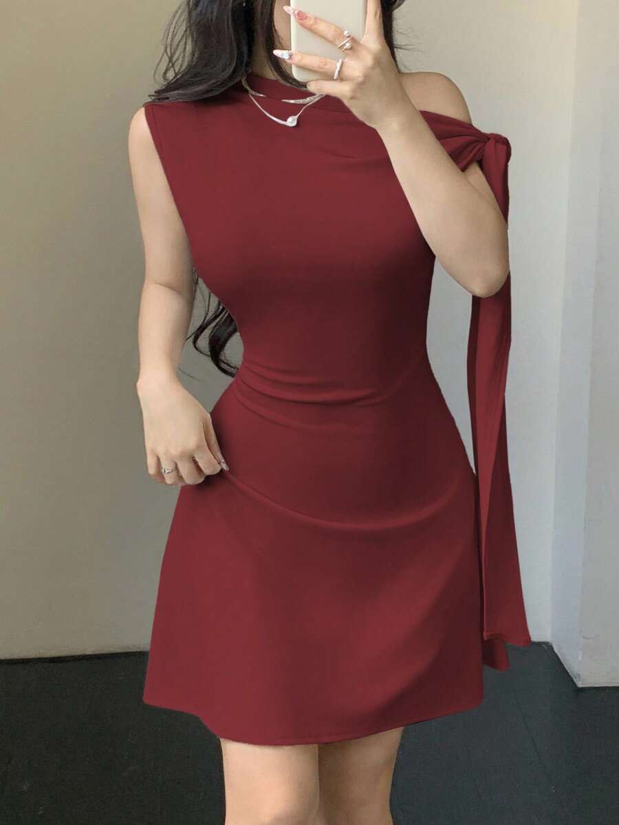 Celisse 女式不对称系带腰短连衣裙 - 酒紅色 - 查看 1