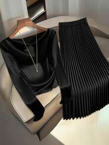 Franclia Women's Elegant French Style Sophisticated Elegant Ruffled Collar Blouse Paired With Pleated Midi Skirt, Khaki Suit, Autumn/Winter - Black - View 1