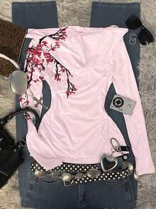 Glimmora Y2K 女式印花T恤，梅花图案，适合秋冬季节，时尚印花T恤，潮流T恤，送给兄弟姐妹的礼物，送给姐妹的礼物，可爱T恤，2000年代复古T恤，休闲简约，时尚连帽V领T恤 - 彩色 - 查看 2