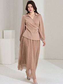 DAZY Bộ đồ công sở thanh lịch dành cho nữ, gồm áo sơ mi trơn màu và chân váy đính sequin. - Màu Khaki - Xem 5