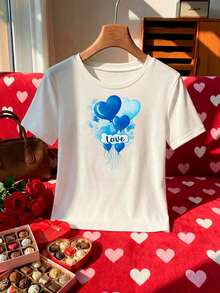 Playera femenina estampada "Love" con corazones flotantes – estilo juvenil - Multicolor2 - Ver 1
