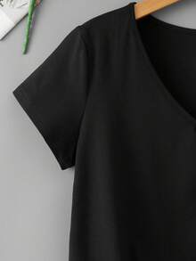 INAWLY Solid V Neck Tee - Black - View 4