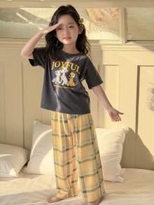 DAZY Young Girl Loose Fit Cartoon Print Round Neck Short Sleeve Casual Loungewear