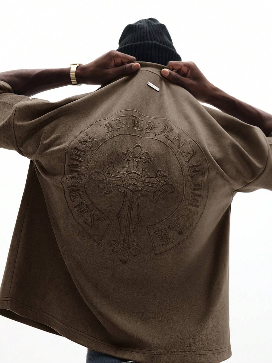 SUMWON 男士宽松T恤，饰有刺绣十字图案，常规版型，短袖圆领，纯色 - 棕色 - 查看 1