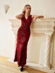 MOTF PREMIUM ĐẦM NỮ THANH LỊCH ĐÍNH KIM TUYẾN VỚI CHÂN VỊT KIỂU NÀNG TIÊN CÁ - Màu Đỏ Sâu - Xem 10