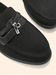 CUCCOO BASICS Women's Casual Commuting Versatile Loafers With Gold Lock Decor Valentine's Day - Black - View 3