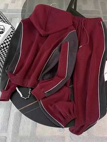 Franclia Sweatshirt lengan panjang berkerudung dengan resleting setengah dan bahu jatuh + celana kasual bertali - Burgundy - View 2