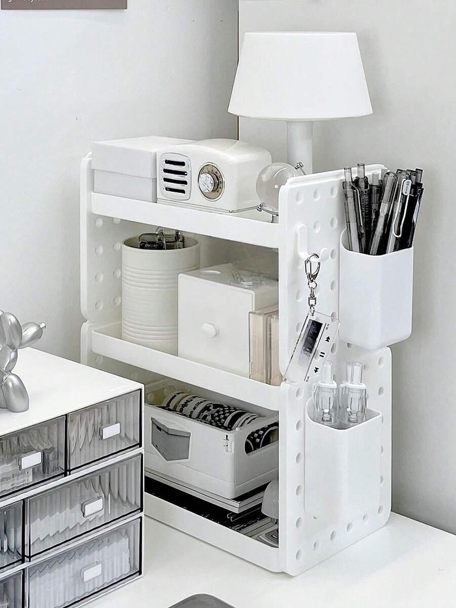 1个ins风双层镂空桌面收纳架，带挂钩、笔筒和储物架