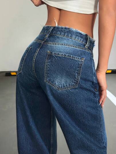 SHEIN Cottnline Style décontracté, taille basse, look vintage, jean droit ample, lavage bleu moyen et détail de taille effiloché