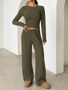 SHEIN Tall Bộ đồ ngủ nữ mặc nhà thoải mái, gồm áo thun dài tay cổ tròn kẻ sọc và quần ống rộng thẳng kẻ sọc, thích hợp mặc hàng ngày, chơi thể thao, mùa xuân hè, đi học. Bộ hai mảnh kẻ sọc nâu, bộ hai mảnh dài tay kẻ sọc. - xanh quân đội - Xem 4