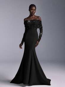 Elitara 浪漫优雅白色缎面深V领长袖A字露背链条装饰新娘礼服，简约婚纱