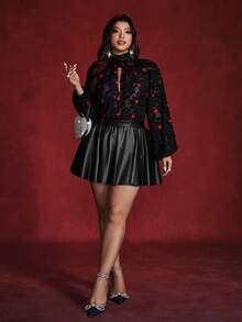 Viva Relle 大码优雅镂空心形刺绣领衬衫 - 黑色 - 查看 3