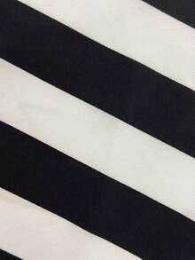 Franclia 女士V领无袖单排扣条纹背心，简约通勤百搭上衣 - 黑與白 - 查看 7