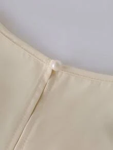 SHEIN LUNE 女士圆领短袖泡泡珍珠装饰，袖子褶皱设计，前开衩拼接褶皱效果，休闲宽松时尚雪纺衬衫，优雅女式衬衫，优雅褶皱衬衫，珍珠领女式衬衫，优雅泡泡袖衬衫，泡泡袖上衣，灯笼袖女式衬衫，奶油色衬衫，奶油色女式上衣，女士上衣和衬衫，职业衬衫，女士工作服，办公室衬衫，工作套装，女士奶油色衬衫，优雅休闲女式上衣，女士衬衫 - 杏色 - 查看 5