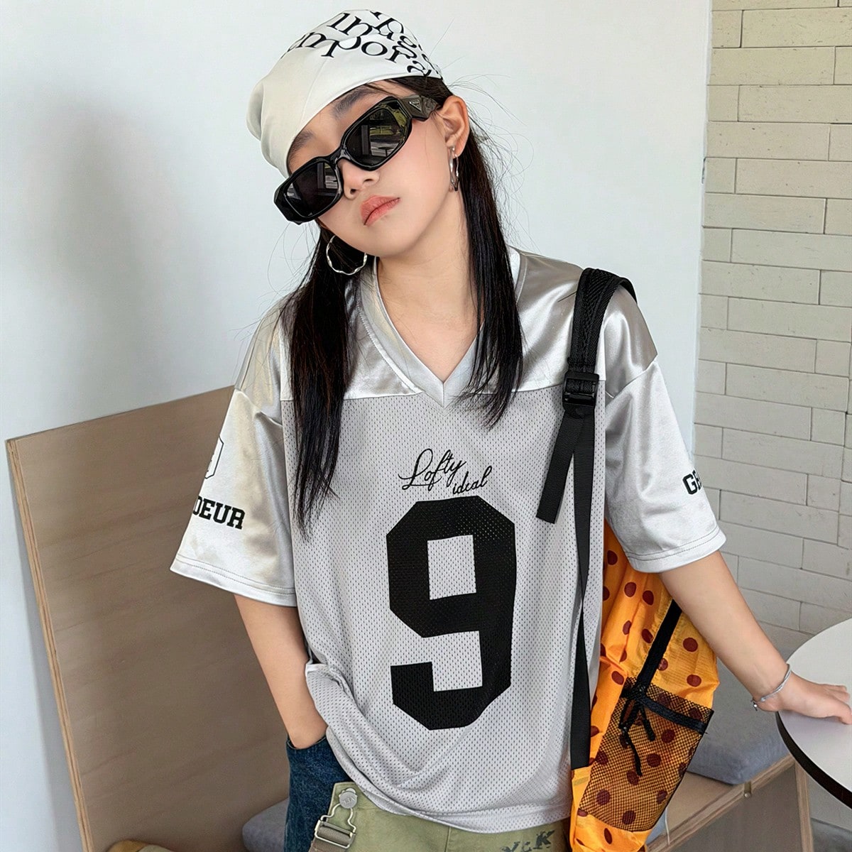 Camiseta deportiva casual de manga corta y cuello en V para niñas preadolescentes, primavera-verano