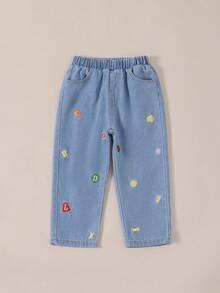 SHEIN Playful Pals Denimly 春夏新款男童宽松浅蓝色牛仔裤，弹性腰带设计，穿着舒适方便，搭配简单的T恤或衬衫，打造休闲时尚造型，另有卡通图案可选，增添活泼气息，是男童日常穿着的必备百搭单品，适合上学、户外活动、旅行、家庭活动、聚会等场合。 - 淺色水洗藍 - 查看 3