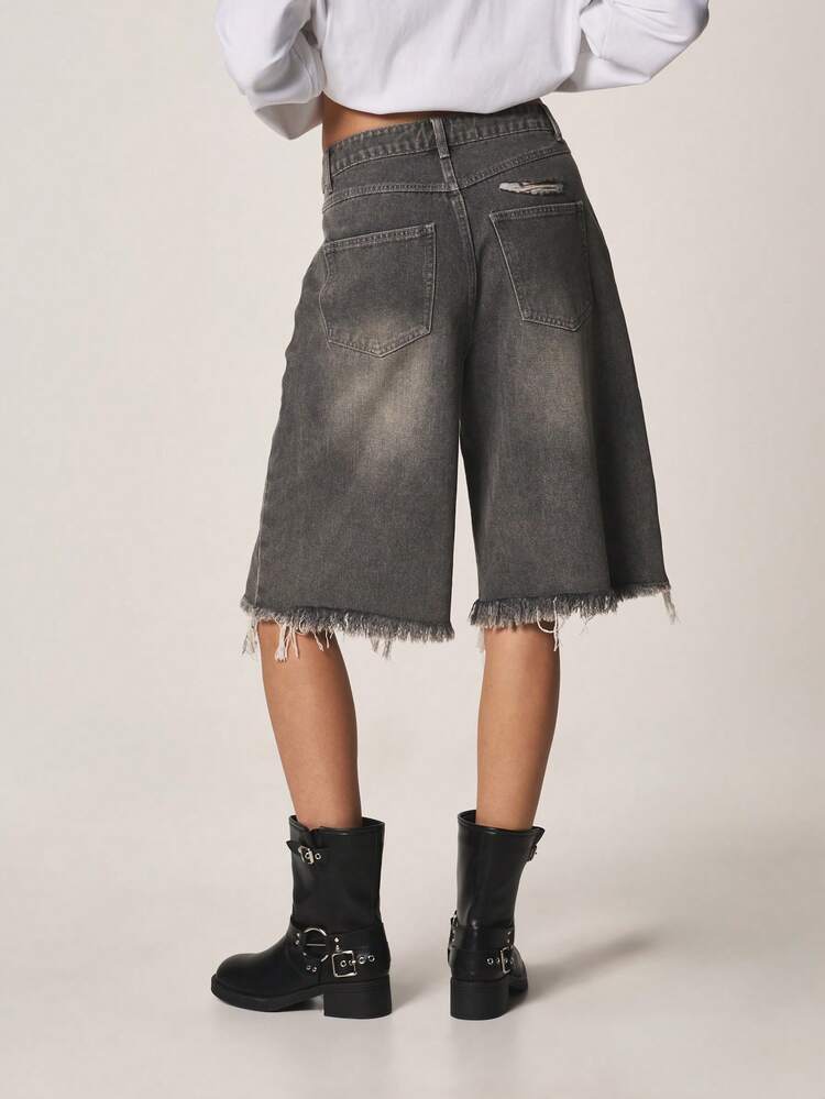 MISSGUIDED Distressed Raw Hem Denim Long Shorts With Frayed Edges Wide Leg Vintage Wash Casual Summer Bermuda Style
