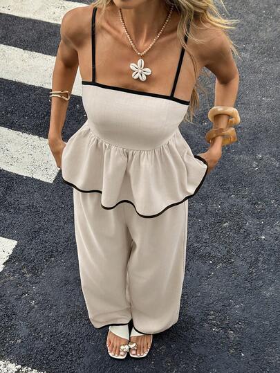 Siren Gaze Bộ 2 món gồm áo hai dây phối viền tương phản và quần dài màu trơn dành cho nữ.