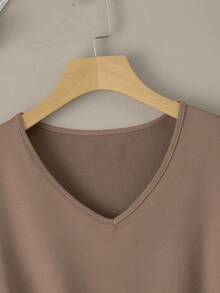 INAWLY Camiseta unicolor de cuello V - Marrón Mocha - Ver 4