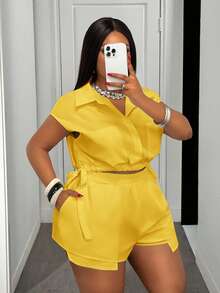 Slaydiva Bộ đồ mặc nhà đa năng, thoải mái hàng ngày, thanh lịch dành cho nữ cỡ lớn, gồm áo croptop không tay và quần short màu trơn. - Màu vàng - Xem 5